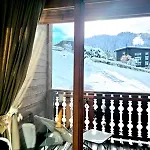 Charming Sunny Duplex Apartment *